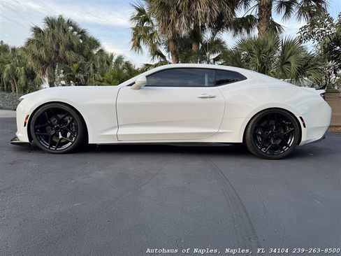 Used 2018 Chevrolet Camaro SS RWD image 2