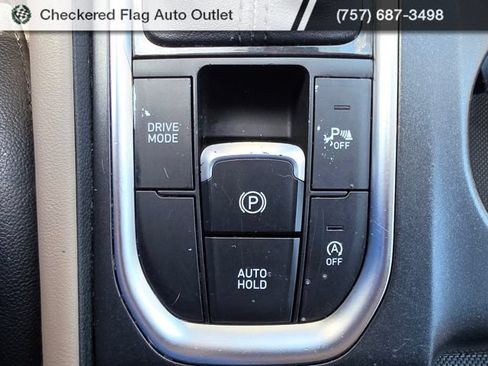 Used 2019 Hyundai Santa Fe Limited FWD image 25