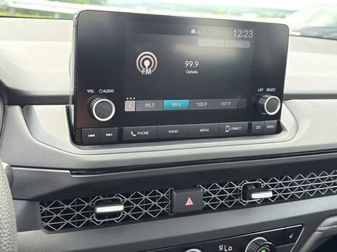 Used 2023 Honda Accord EX image 18