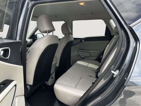 Used 2020 Kia Soul EX FWD image 15
