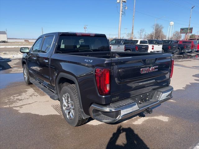 Used 2023 GMC Sierra 1500 SLT w/ SLT Premium Package AWD/4WD image 4