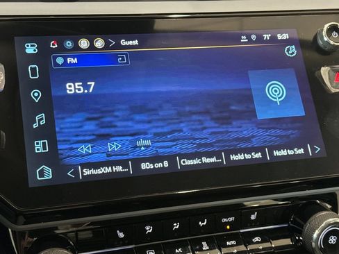 New 2027 Chevrolet Bolt LT w/ Comfort Package image 17