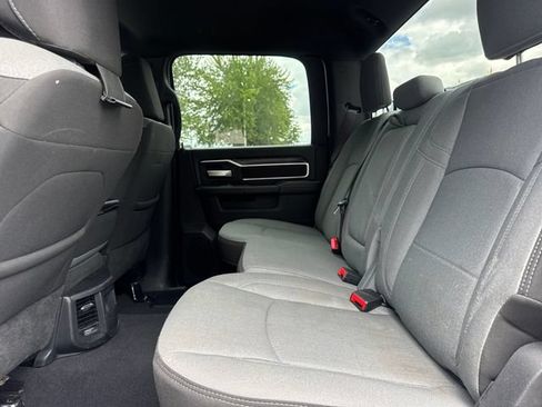 Used 2024 RAM 2500 Big Horn AWD/4WD image 11
