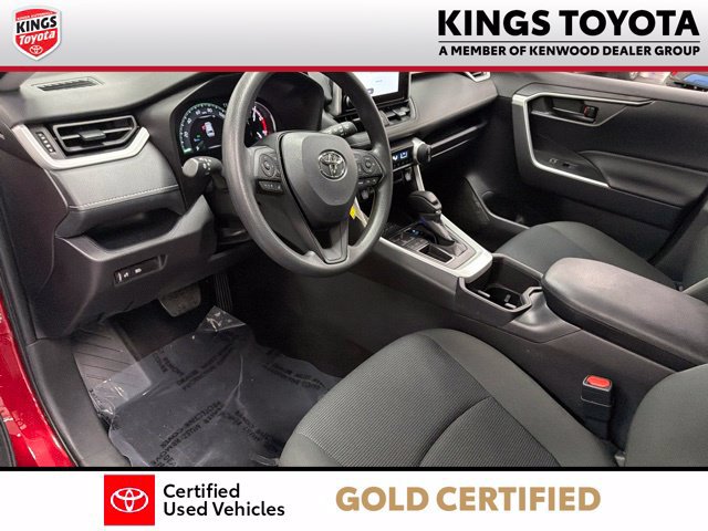Used 2024 Toyota RAV4 LE FWD image 16