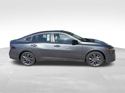 New 2026 Nissan Sentra SL w/ Floor Mat Package FWD image 5