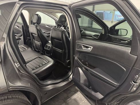 Used 2019 Ford Edge SEL w/ Equipment Group 201A AWD/4WD image 26