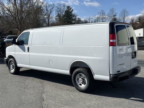 New 2025 Chevrolet Express 3500 Extended w/ Driver Convenience Package image 7