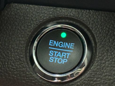 Used 2022 Ford F350 King Ranch w/ King Ranch Ultimate Package AWD/4WD image 32