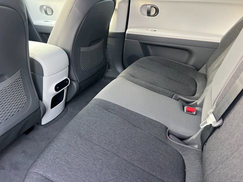 New 2026 Hyundai Ioniq 5 SE image 4