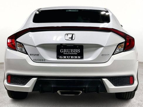 Used 2020 Honda Civic Sport image 6