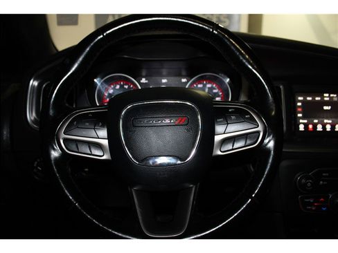 Used 2020 Dodge Charger SXT w/ Leather Interior Group image 25