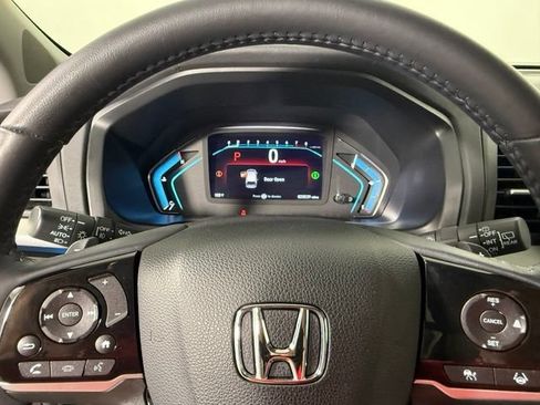 Used 2024 Honda Odyssey Touring image 19