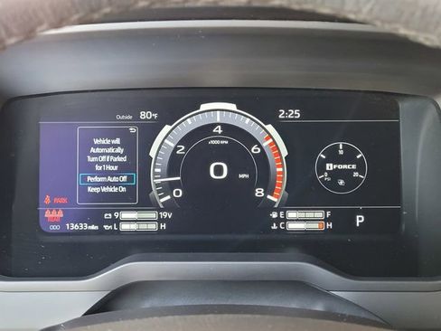 Used 2025 Toyota Tundra Limited image 27