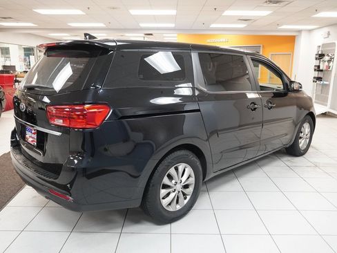 Used 2019 Kia Sedona L image 15