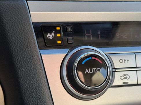 Used 2015 Subaru Legacy 2.5i Limited image 21