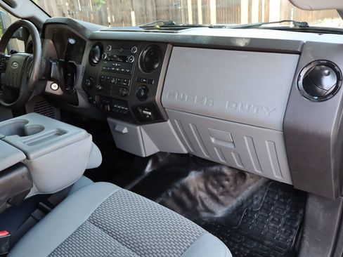 Used 2016 Ford F350 XL w/ Power Equipment Group AWD/4WD image 16