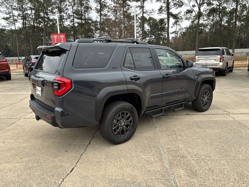 New 2026 Toyota 4Runner SR5 image 7