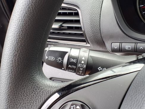 Used 2024 Mitsubishi Eclipse Cross LE image 19