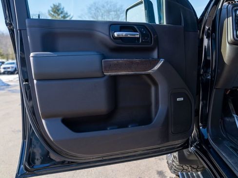 Used 2021 GMC Sierra 3500 Denali w/ Denali Black Diamond Edition image 21