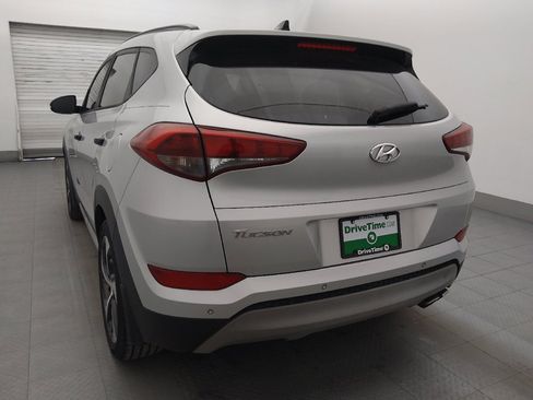 Used 2018 Hyundai Tucson Value FWD image 5