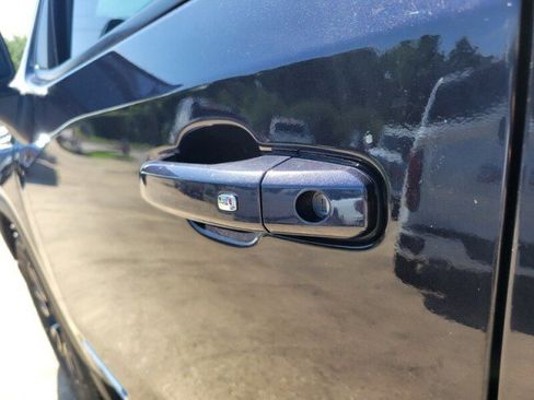 Used 2023 GMC Sierra 1500 Elevation RWD image 10