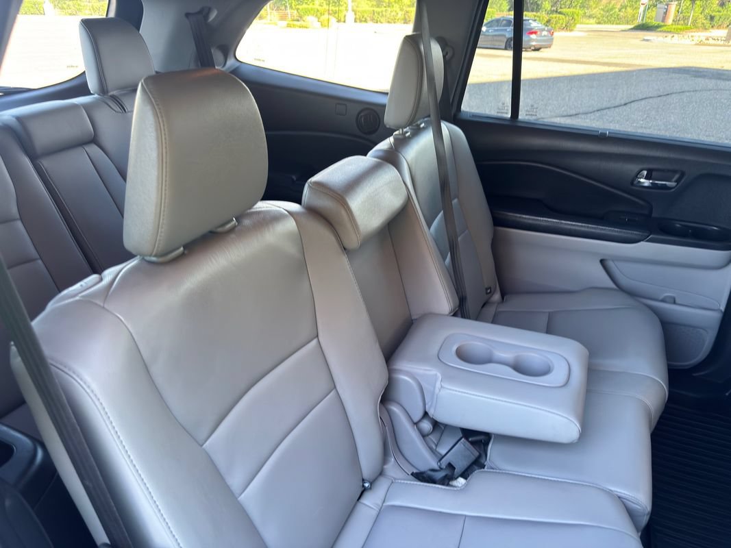 Used 2016 Honda Pilot Touring image 10