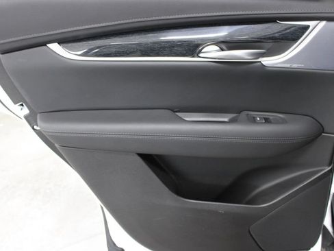 Used 2024 Cadillac XT5 Premium Luxury FWD image 44