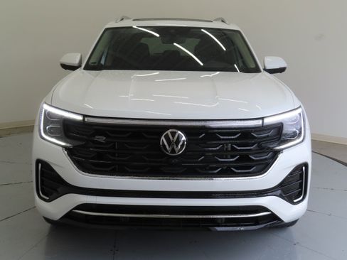 New 2026 Volkswagen Atlas SEL Premium R-Line AWD/4WD image 10