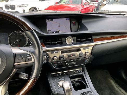 Used 2016 Lexus ES 350 image 6