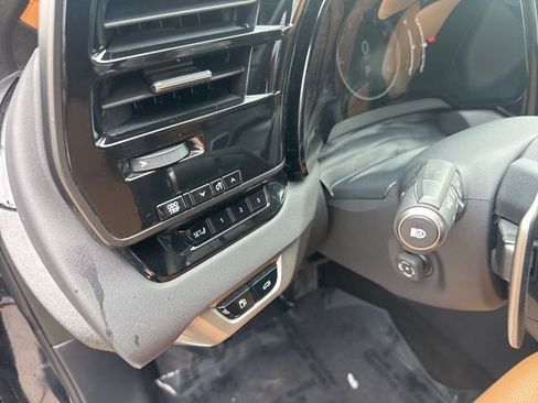 Used 2023 Lexus RX 350 Premium w/ Accessory Package AWD/4WD image 15