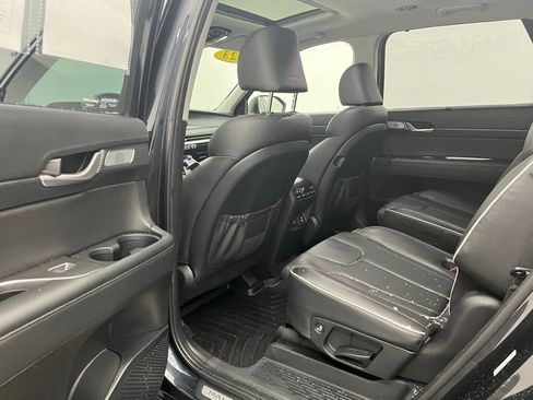 Used 2023 Hyundai Palisade Limited image 28
