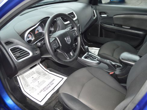Used 2014 Dodge Avenger SE image 14