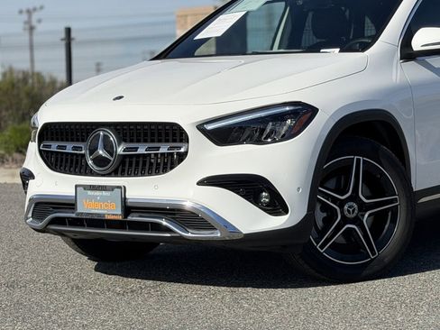 Used 2022 Mercedes-Benz GLC 300 image 3