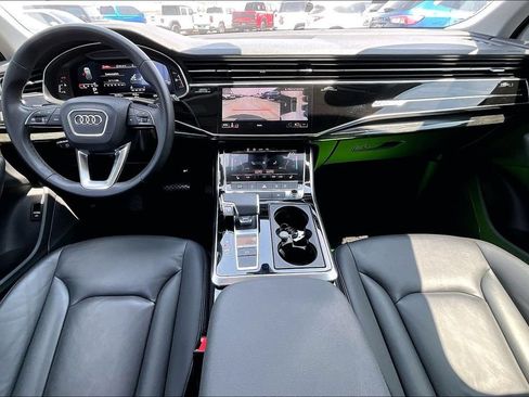 Used 2022 Audi Q7 2.0T Premium w/ Convenience Package AWD/4WD image 18