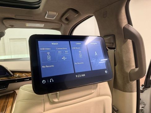 Used 2021 Cadillac Escalade ESV Sport Platinum image 71