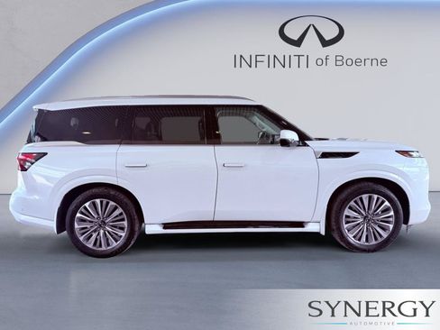 Certified 2026 INFINITI QX80 Luxe w/ Cargo Package AWD/4WD image 4