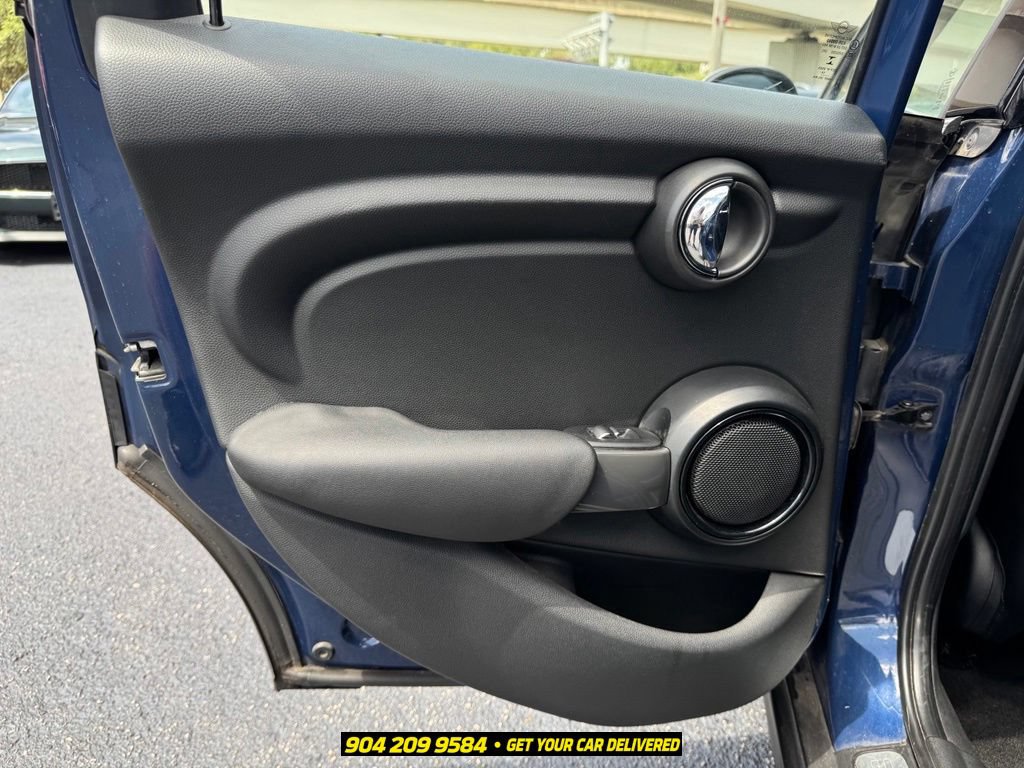 Used 2015 MINI Cooper 4-Door Hardtop FWD image 23