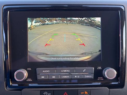 Used 2024 Nissan Frontier SV w/ SV Convenience Package RWD image 15