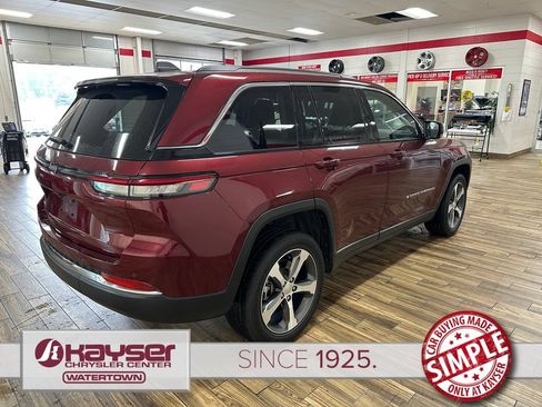 Used 2022 Jeep Grand Cherokee Limited 4xe AWD/4WD image 3