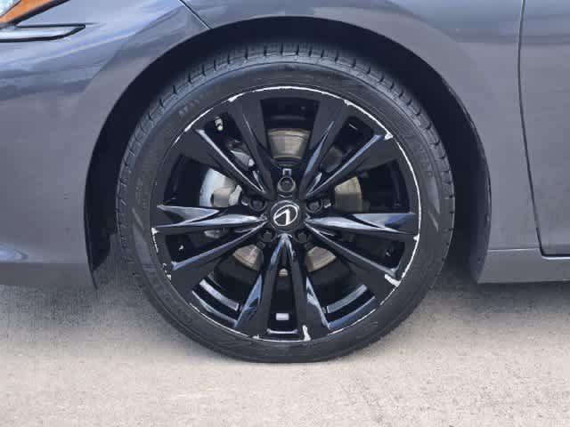 Used 2023 Lexus ES 350 F Sport w/ Accessory Package (Z1) FWD image 8