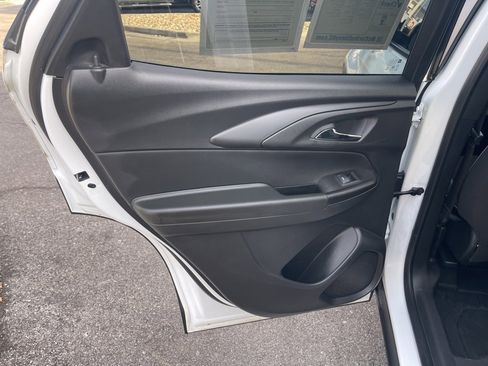 Certified 2024 Chevrolet TrailBlazer LT w/ Convenience Package image 17