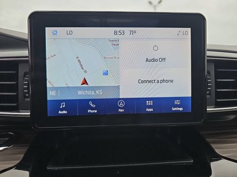 Used 2022 Ford Explorer Limited w/ Equipment Group 301A AWD/4WD image 20