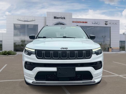 Used 2023 Jeep Compass High Altitude w/ Driver Assist Group I AWD/4WD image 3