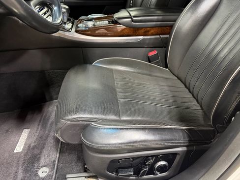 Used 2017 Genesis G90 3.3T Premium image 20