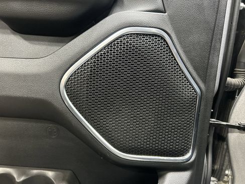 Used 2024 RAM 1500 Laramie AWD/4WD image 25