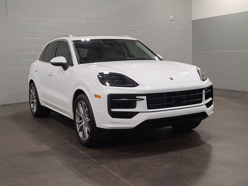New 2026 Porsche Cayenne image 9