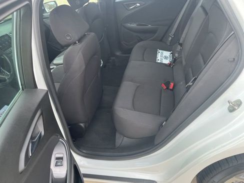 Used 2023 Chevrolet Malibu LT FWD image 12