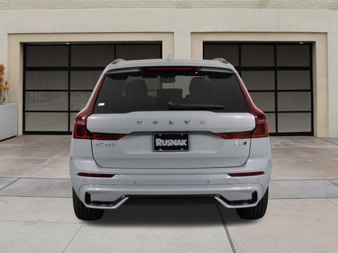 New 2026 Volvo XC60 B5 Plus image 4