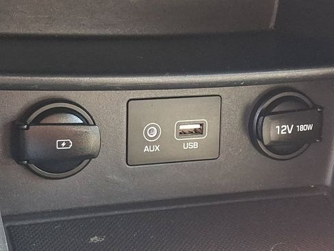 Used 2019 Hyundai Kona SEL AWD/4WD image 24