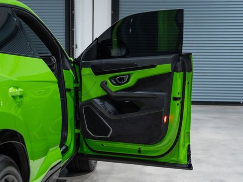 Used 2023 Lamborghini Urus S image 34